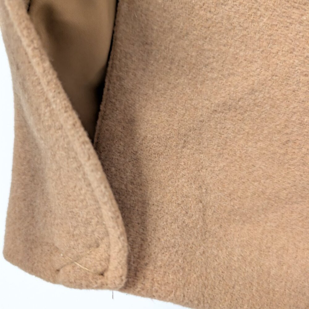 GAP Oversized Men's Wool-Blend Topcoat in Camel from 2024 - Picture 11 of 15